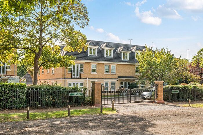 2 Bedroom Flat For Sale In The Avenue, Beckenham, BR3