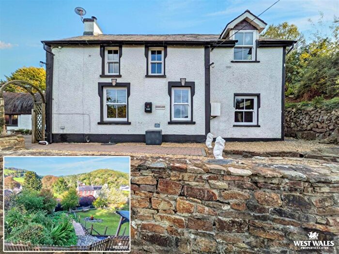 4 Bedroom Detached House For Sale In Glen View, Capel Dewi, Llandysul, SA44