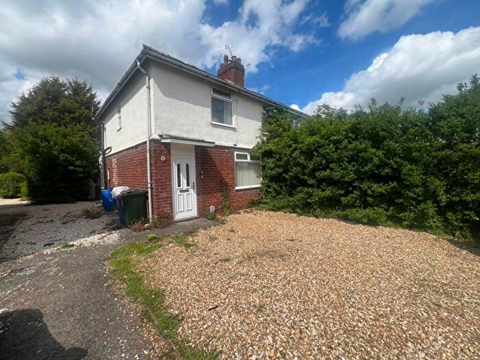5 Bedroom Semi-Detached House For Sale In Woodlands Road, Woodlands, Doncaster, DN6