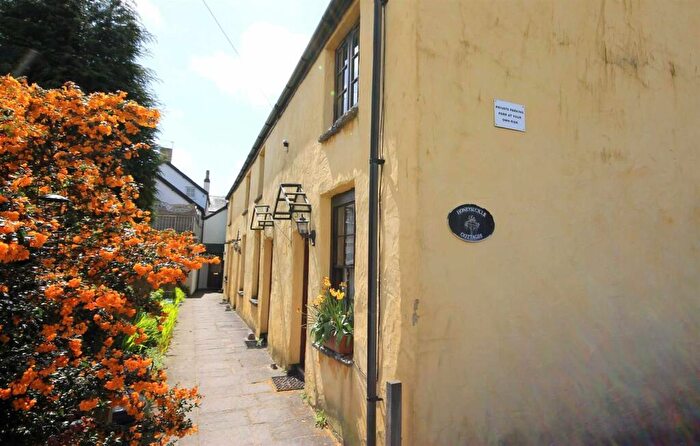 2 Bedroom Cottage To Rent In Honeysuckle Cottages, North Road, Cowbridge, CF71
