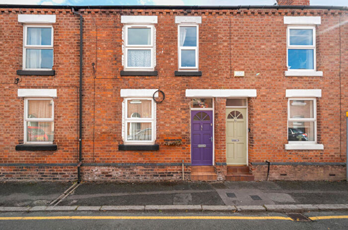 4 Bedroom Terraced House For Sale In Denbigh Street, Chester, Cheshire, CH1