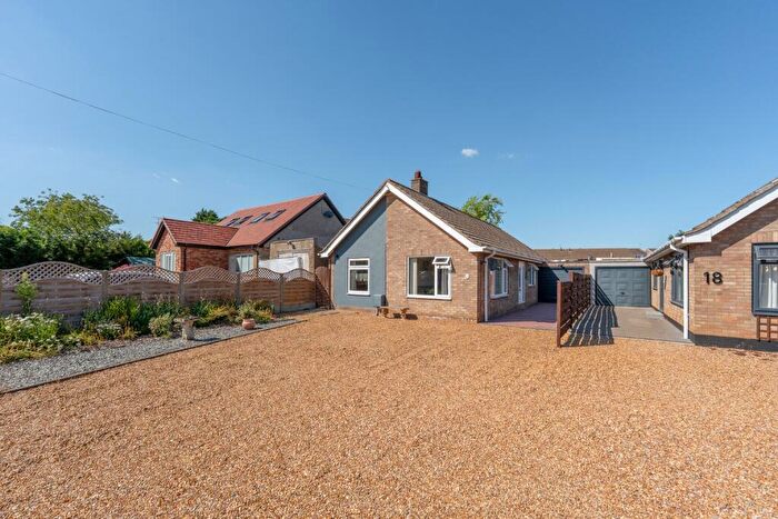 3 Bedroom Bungalow For Sale In Overcote Lane, Needingworth, St. Ives, Cambridgeshire, PE27