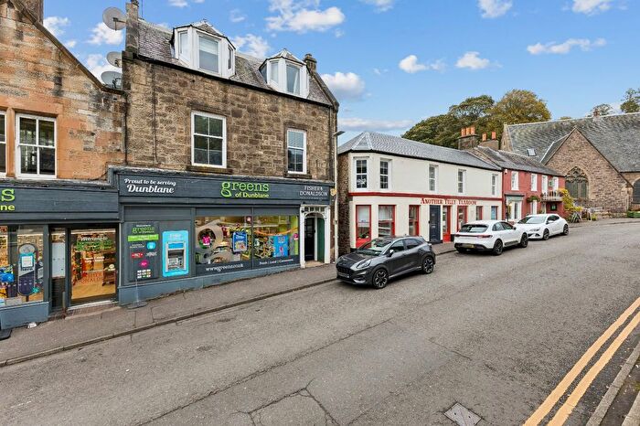 1 Bedroom Flat To Rent In High Street, Dunblane, Stirlingshire, FK15