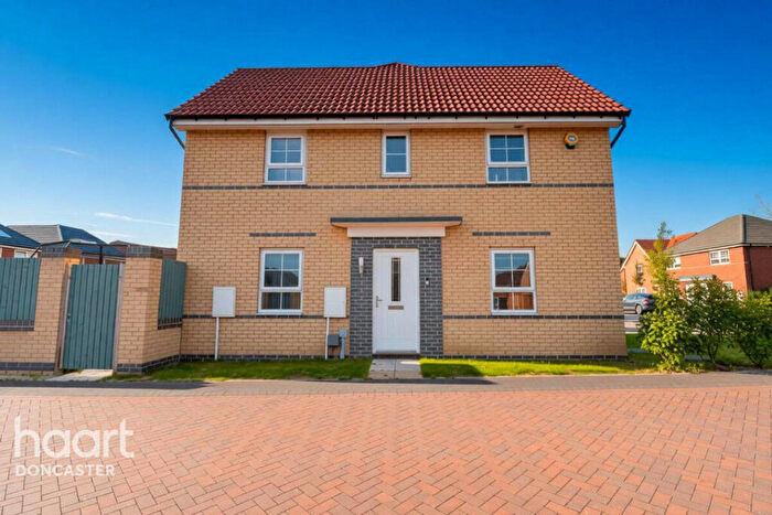 3 Bedroom Semi-Detached House For Sale In Bevin Close, Rossington, Doncaster, DN11