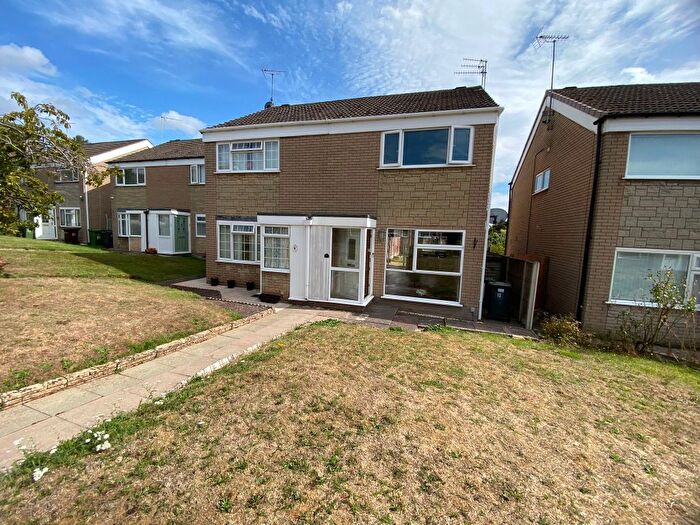 3 Bedroom Semi-Detached House To Rent In Calder Road, Stourport-On-Severn, DY13
