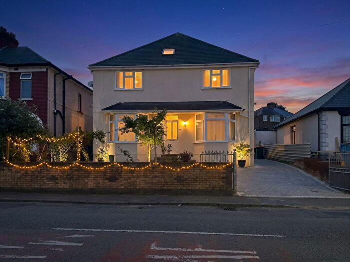 4 Bedroom Detached House For Sale In Caerleon Road, Newport, NP19