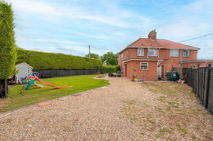 3 Bedroom Semi-Detached House For Sale In Pristow Green Lane, Tibenham, NR16