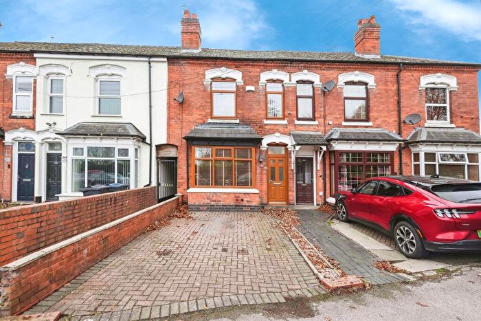 3 Bedroom Semi-Detached House For Sale In Yardley Road, Yardley, Birmingham, B25