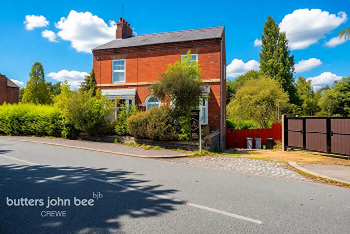4 Bedroom Detached House For Sale In Alton Street, Crewe, CW2