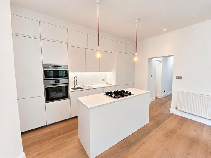 1 Bedroom Flat To Rent In Thicket Road, Anerley, London, SE20