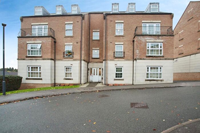 2 Bedroom Flat For Sale In Stowe Drive, Rugby, CV22