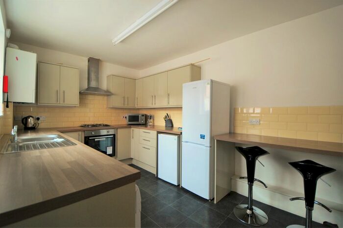 4 Bedroom Terraced House To Rent In Ayresome Park Road, Middlesbrough, TS5