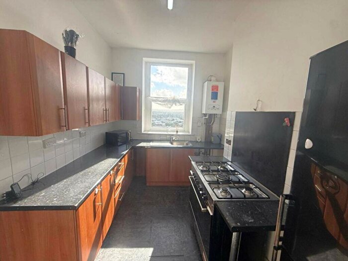 2 Bedroom Apartment For Sale In Preston New Road, Blackburn, Lancashire, BB2