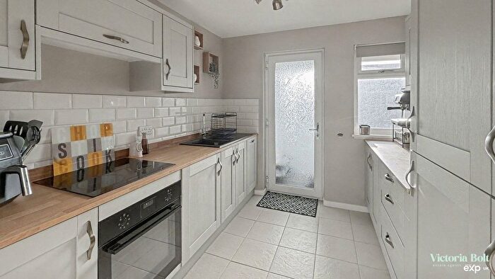 3 Bedroom Terraced House For Sale In Langdale Gardens, Plymouth, PL6