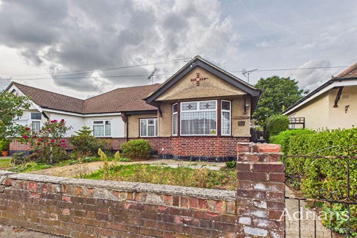 2 Bedroom Bungalow For Sale In Nalla Gardens, Chelmsford, CM1