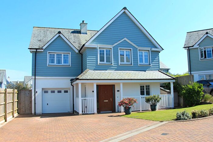 4 Bedroom Detached House For Sale In Luson Close, Padstow, PL28