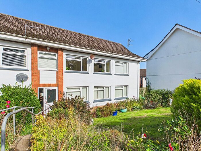 2 Bedroom Flat For Sale In Redwood Close, Boverton, CF61