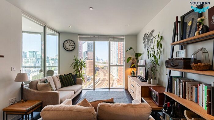 2 Bedroom Flat For Sale In Wandsworth Road, South Lambeth, London, SW8