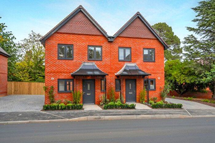 2 Bedroom Semi-Detached House For Sale In Alderhurst, Englefield Green, Egham, TW20