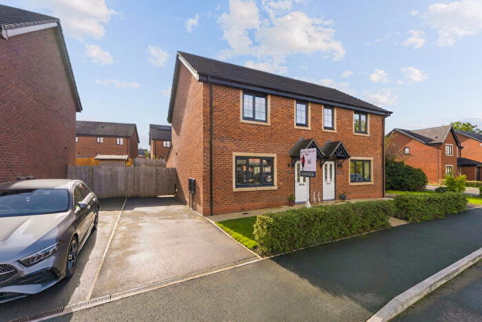 3 Bedroom Semi-Detached House For Sale In Kestrel Close, Congleton, Cheshire, CW12