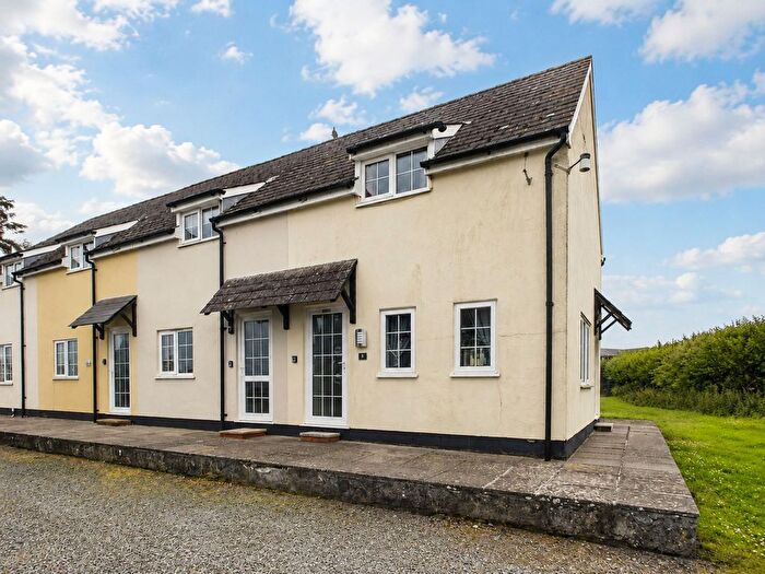 2 Bedroom End Of Terrace House For Sale In Penstowe Holiday Park, Kilkhampton, EX23