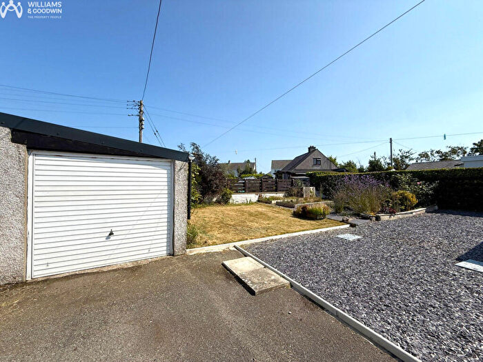 3 Bedroom Bungalow For Sale In Rhostrehwfa, Llangefni, Anglesey, LL77