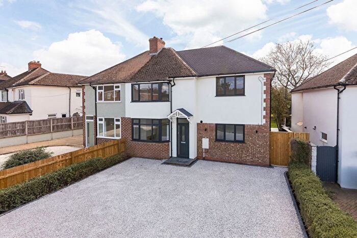 4 Bedroom Semi-Detached House For Sale In Besselsleigh Road, Wootton, OX13