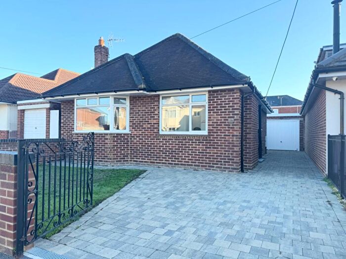 2 Bedroom Bungalow To Rent In Bartram Road, Totton, Southampton, Hampshire, SO40