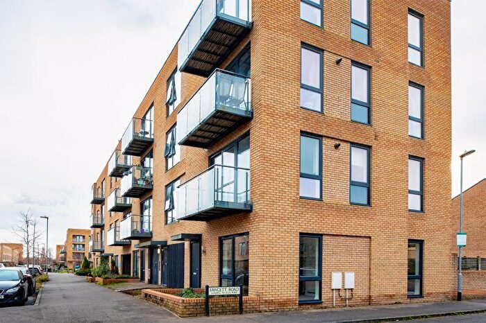 1 Bedroom Apartment To Rent In Whittle Avenue, Trumpington, Cambridge, CB2