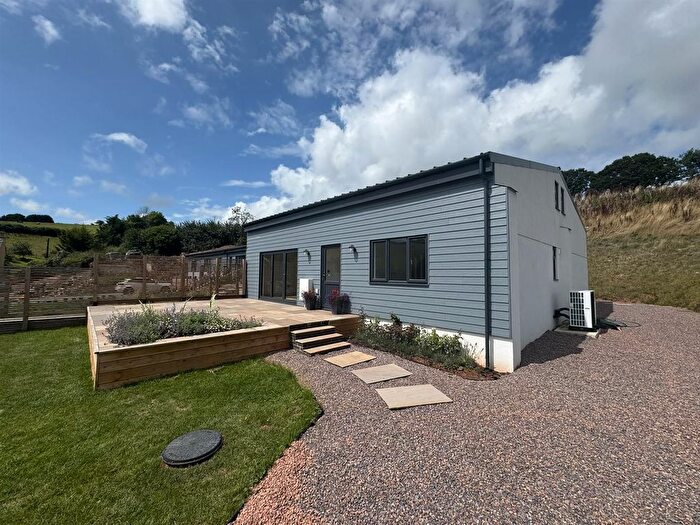3 Bedroom Bungalow To Rent In Cadeleigh, Tiverton, EX16