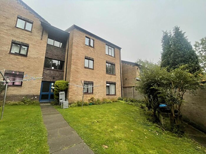 2 Bedroom Flat To Rent In Wessex Gardens, Sheffield, S17