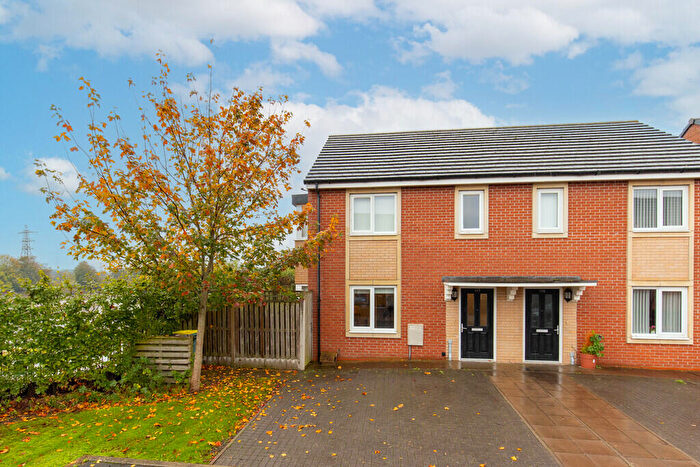 3 Bedroom Semi-Detached House For Sale In Lockside Road, Ashton-On-Ribble, PR2