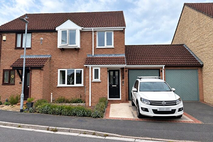 3 Bedroom Semi-Detached House For Sale In Somerton Gardens, Frome, BA11