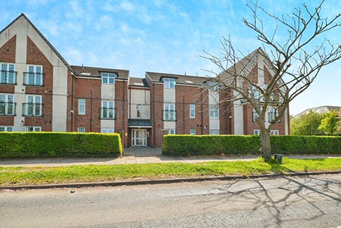 2 Bedroom Flat For Sale In Underwood Court, Middlesbrough, TS5