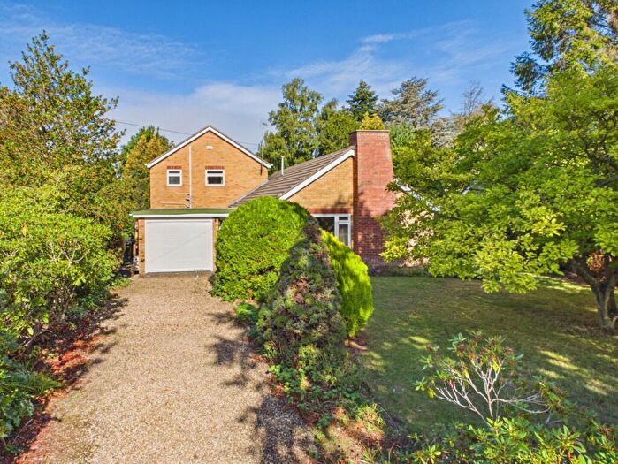 4 Bedroom Detached House For Sale In Witham Road, Woodhall Spa, LN10