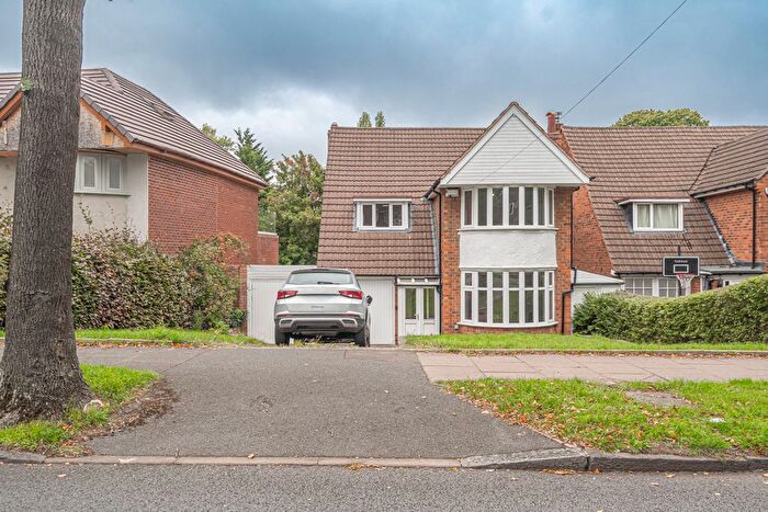 3 Bedroom Detached House For Sale In Vernon Avenue, Handsworth Wood, Birmingham, B20