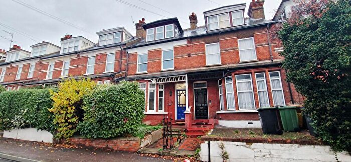 Studio To Rent In Singlewell Road, Gravesend, Kent, DA11
