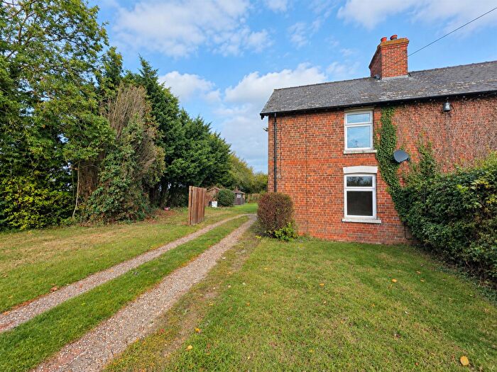 3 Bedroom Semi-Detached House To Rent In Oakland Cottage, Hurdle Tree Bank, Whaplode St. Catherines, PE12