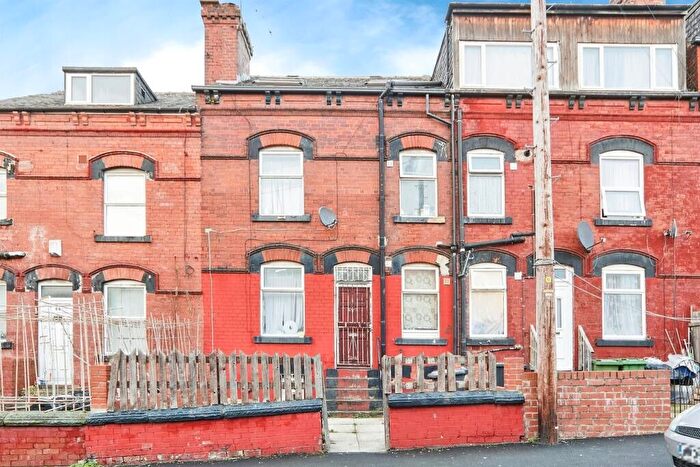 2 Bedroom Terraced House To Rent In Bayswater Place, Leeds, West Yorkshire, LS8