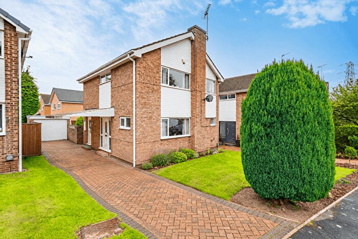 4 Bedroom Detached House For Sale In Sinclair Garth, Wakefield, WF2