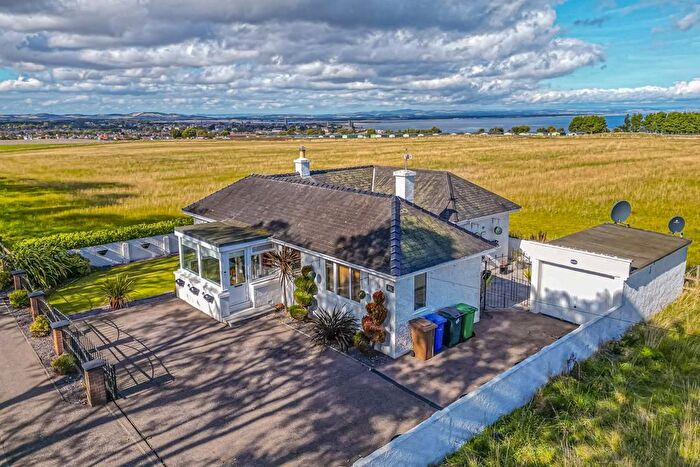 3 Bedroom Detached Bungalow For Sale In Brownhills, St. Andrews, KY16