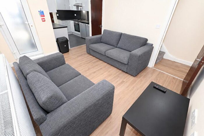 5 Bedroom Terraced House To Rent In Adelaide Road, Liverpool, L7