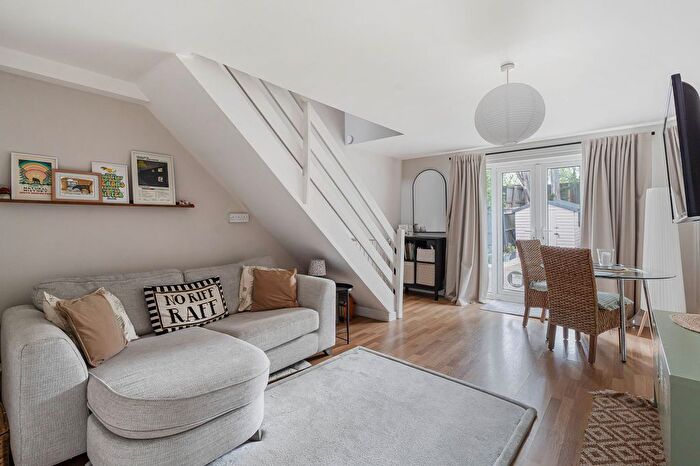 2 Bedroom End Of Terrace House For Sale In Kestrel Drive, Swindon, SN3