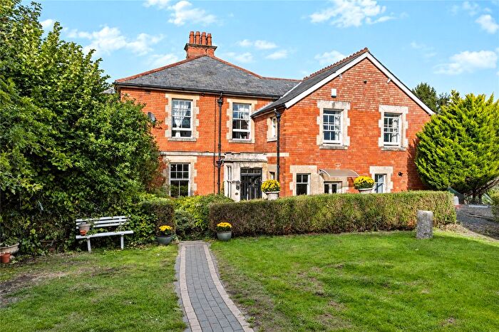 4 Bedroom Semi-Detached House For Sale In Warminster Road, Westbury, BA13