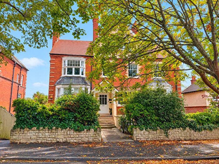 2 Bedroom Flat For Sale In Bincleaves Road, Weymouth, DT4