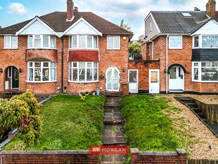 3 Bedroom Semi-Detached House For Sale In Berkeley Road, Shirley, Solihull, West Midlands, B90