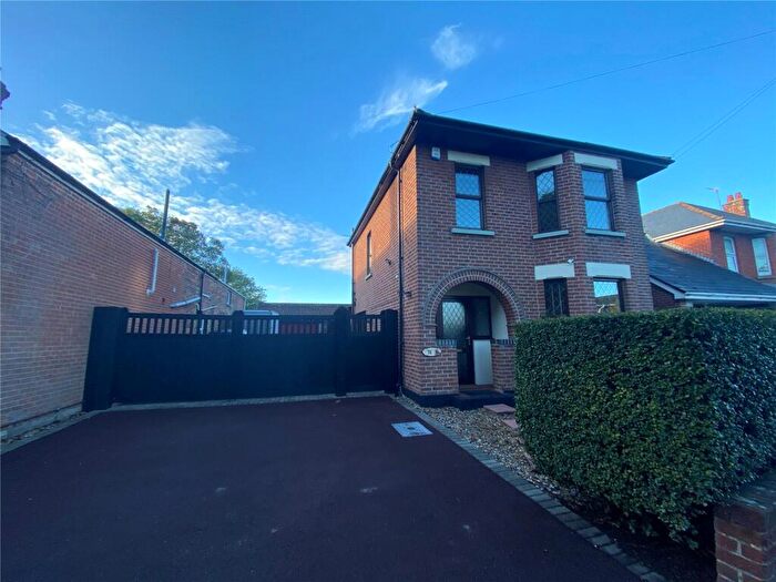 3 Bedroom Detached House For Sale In Alton Road, Wallisdown, Bournemouth, Dorset, BH10