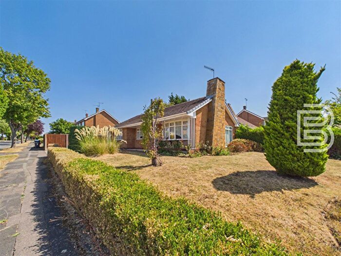 3 Bedroom Detached Bungalow For Sale In Staverton Leys, Rugby, CV22