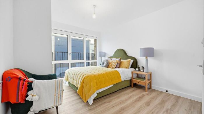 1 Bedroom Flat For Sale In Herald Street, London, E2
