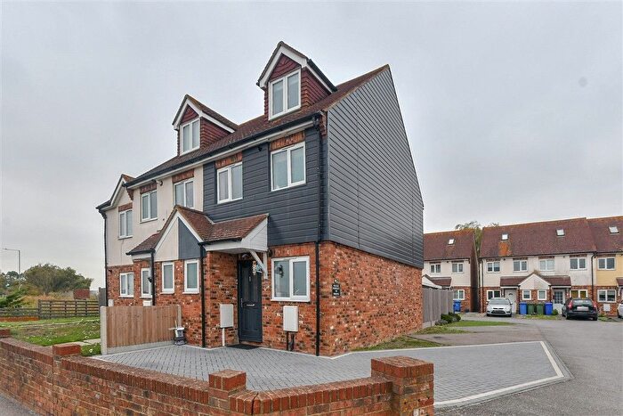 2 Bedroom End Of Terrace House For Sale In Halfway Road, Halfway, Sheerness, Kent, ME12